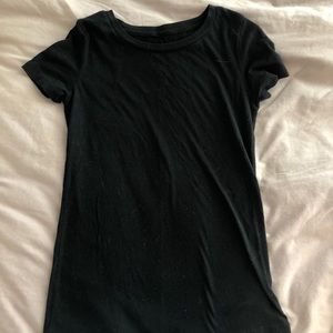 Simple black t